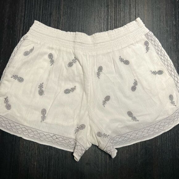 NWOT Gorgeous White, Pineapple J Crew Shorts Large Excellent Condition - Picture 6 of 7